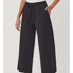 French Terry Wide-Leg Cropped Pant from CUYANA Size Small - Never Been Worn